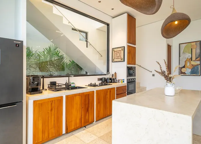 Villa Karma - Spacious Ocean View With Pool & Rooftop Uluwatu