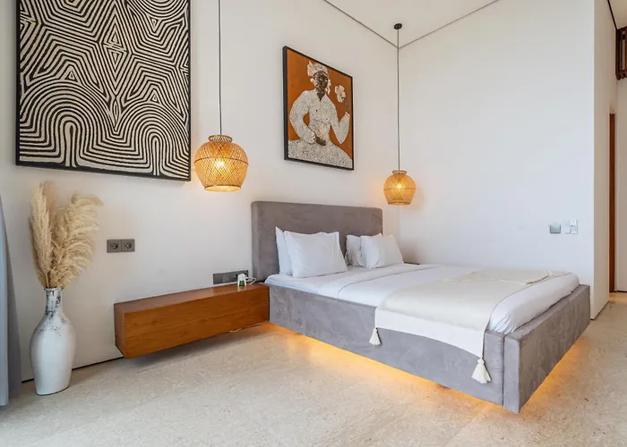 Villa Karma - Spacious Ocean View With Pool & Rooftop